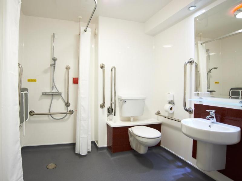 Travelodge High Wycombe Central Kültér fotó