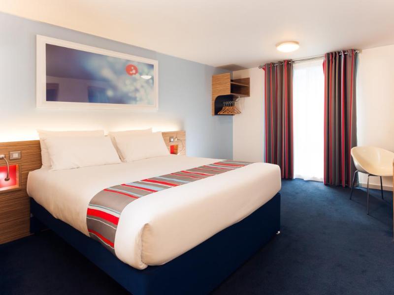 Travelodge High Wycombe Central Kültér fotó